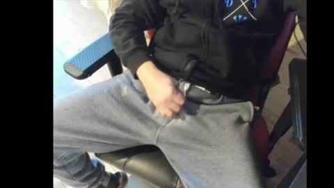 Snapshot of snip1977 chatting on February 2025 08:52:02 AM snip1977 online show from February 2025 08:52:02 AM