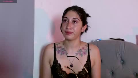 IG     OF red moonn online show from November 2025 05:50:01 AM