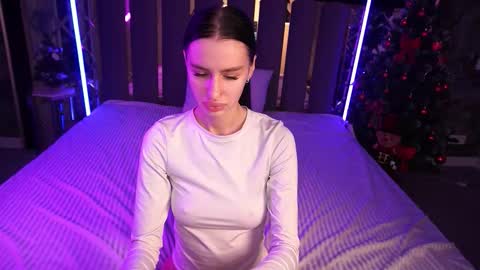 snow_whiteeex online show from January 2026 05:27:02 PM