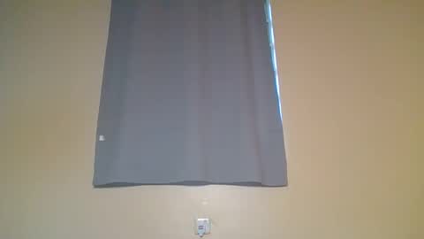 Snowie eyes online show from November 2025 01:20:01 PM