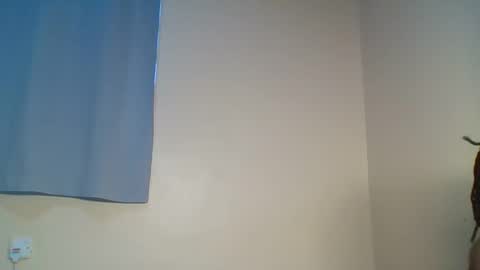 Snowie eyes online show from December 2025 12:53:02 PM