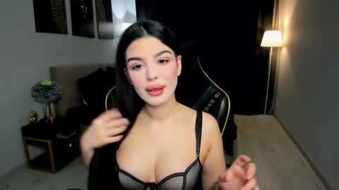 Snapshot of snowingwinter chatting on February 2026 07:17:02 PM snowingwinter online show from February 2026 07:17:02 PM