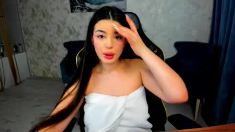 Snapshot of snowingwinter chatting on February 2026 05:06:02 AM snowingwinter online show from February 2026 05:06:02 AM