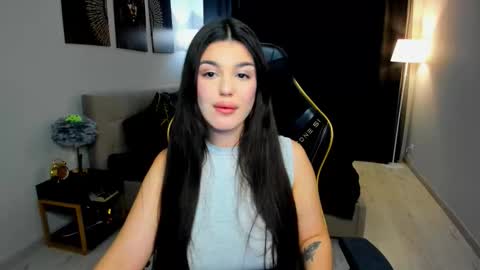 Snapshot of snowingwinter chatting on February 2026 11:33:01 AM snowingwinter online show from February 2026 11:33:01 AM