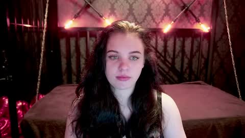 Snapshot of snowwhite_bella chatting on April 2026 07:11:02 PM snowwhite_bella online show from April 2026 07:11:02 PM