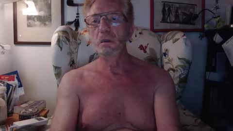 ImYourBitch online show from October 2025 04:35:02 AM