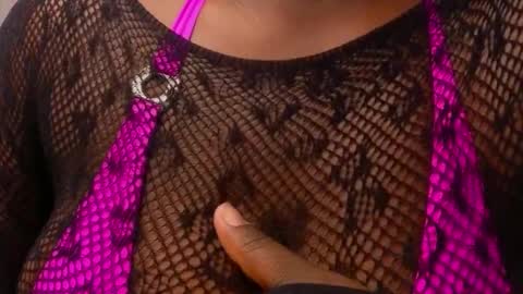 soffia_b online show from December 2025 09:45:02 PM