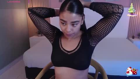 Snapshot of soffiadams2 chatting on November 2025 12:07:01 PM soffiadams2 online show from November 2025 12:07:01 PM