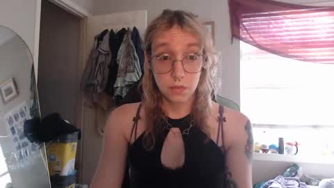 Snapshot of soffpurr chatting on March 2026 09:49:02 PM Lilytea online show from March 2026 09:49:02 PM