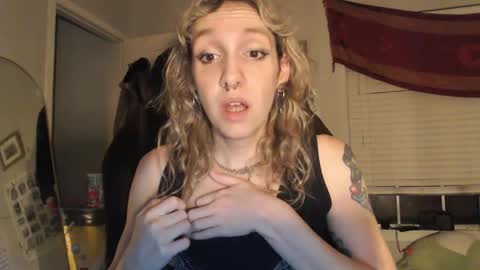 Lilytea online show from May 2026 07:14:02 AM
