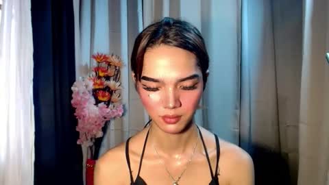 Snapshot of soffy_seductivexx chatting on February 2026 02:53:01 AM open for pvt online show from February 2026 02:53:01 AM