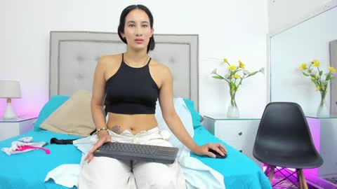 sofhyalove online show from March 2026 07:36:02 PM