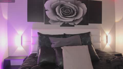Sofia online show from October 2025 11:34:02 AM