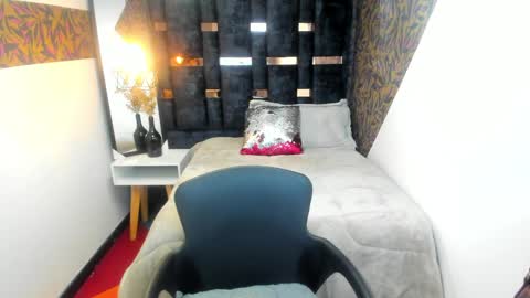 SOFI BLAKE online show from April 2026 12:28:01 PM