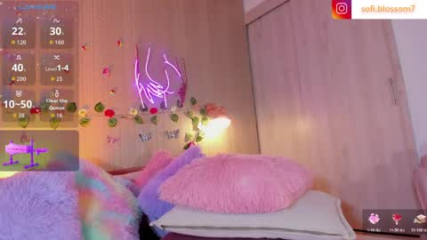 Sofi Blossom  online show from April 2026 09:04:02 PM