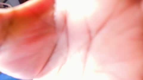 Sofia online show from October 2025 12:00:02 PM