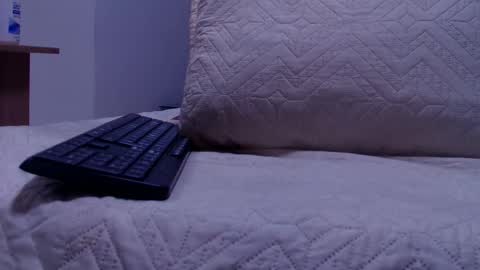 Sofia online show from November 2025 12:09:02 PM