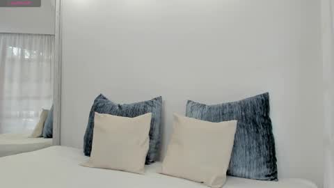 Snapshot of sofi_lanee chatting on November 2025 12:33:02 PM Sofi online show from November 2025 12:33:02 PM