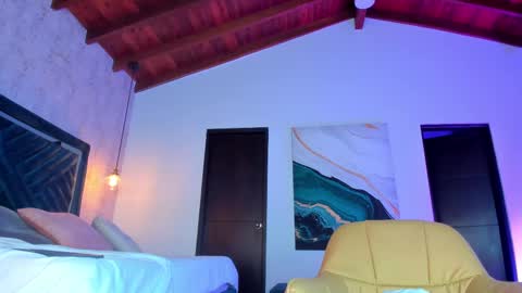 Snapshot of sofi_moreno chatting on September 2025 11:37:02 AM Sofi online show from September 2025 11:37:02 AM