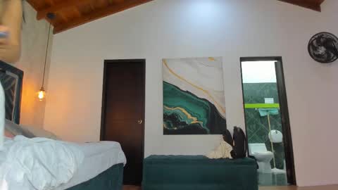 Snapshot of sofi_moreno chatting on October 2025 11:21:02 AM Sofi online show from October 2025 11:21:02 AM