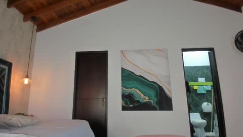 Snapshot of sofi_moreno chatting on October 2025 01:06:02 PM Sofi online show from October 2025 01:06:02 PM