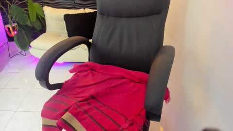 Skarlett online show from March 2026 02:11:02 PM