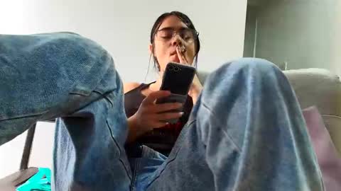 Sofia online show from December 2025 08:28:02 PM