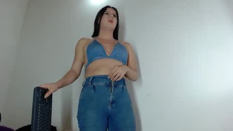 sofia online show from February 2025 07:26:01 PM