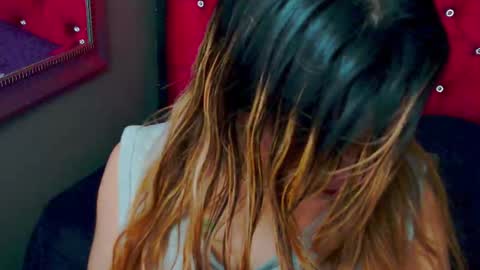 Miss Sofi online show from October 2025 11:11:01 AM