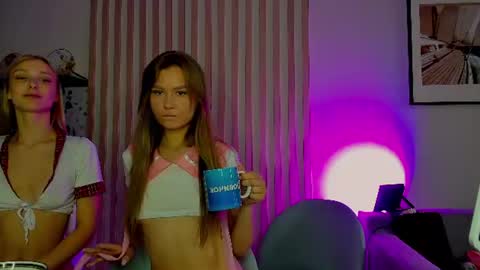 Snapshot of sofia_flowers chatting on July 2026 10:39:01 AM sofia_flowers online show from July 2026 10:39:01 AM