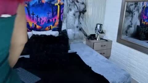 sofia gutierrez   online show from October 2025 03:07:02 AM