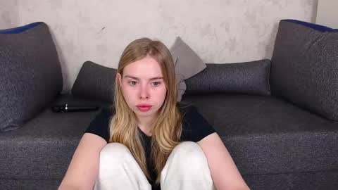 Sofia here online show from May 2026 12:06:02 AM