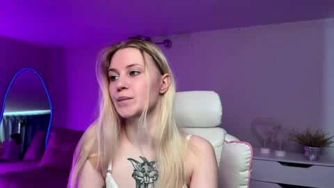 Sofia online show from May 2026 04:21:02 AM