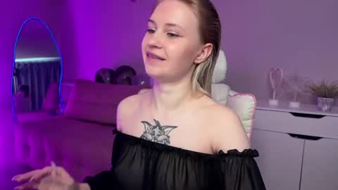 Sofia online show from June 2026 04:04:02 AM