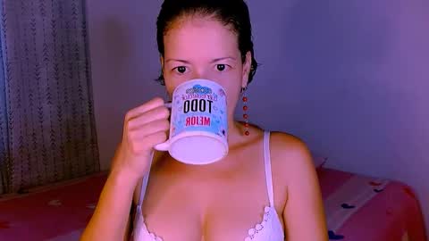 Snapshot of sofia_mark20 chatting on September 2025 09:30:01 PM Sofia  online show from September 2025 09:30:01 PM
