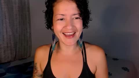 Sofia  online show from November 2025 01:10:01 PM