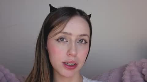     online show from November 2025 04:11:01 AM