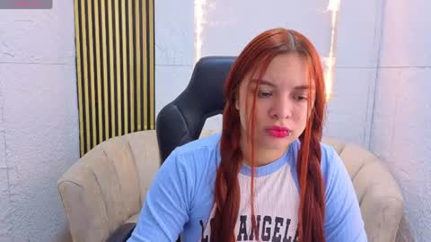 Snapshot of sofia_red_cn chatting on June 2026 01:04:02 PM sofia_red_cn online show from June 2026 01:04:02 PM