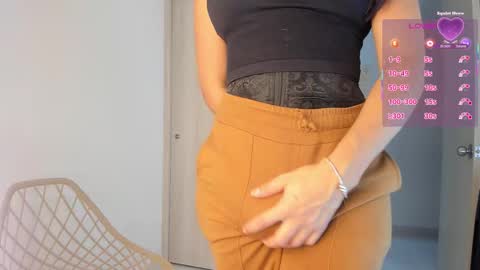 sofia_rivers_ online show from February 2026 01:57:02 AM