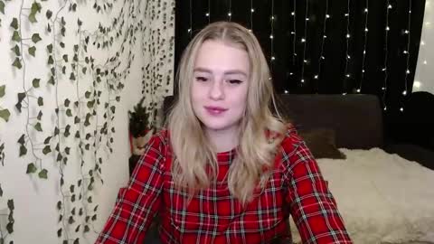 Snapshot of sofia_rosemary chatting on December 2024 01:47:01 PM sofia_rosemary online show from December 2024 01:47:01 PM