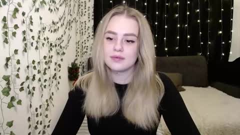 Snapshot of sofia_rosemary chatting on January 2025 11:35:01 AM sofia_rosemary online show from January 2025 11:35:01 AM