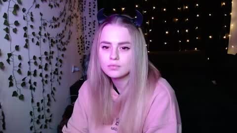 Snapshot of sofia_rosemary chatting on February 2025 03:05:02 PM sofia_rosemary online show from February 2025 03:05:02 PM