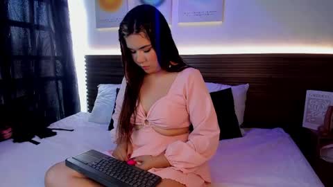 Sofia online show from May 2026 07:37:02 PM