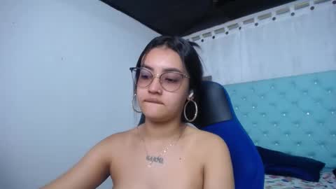 Sofia online show from October 2025 12:37:02 PM