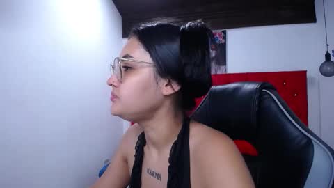 Sofia online show from December 2025 09:38:01 AM