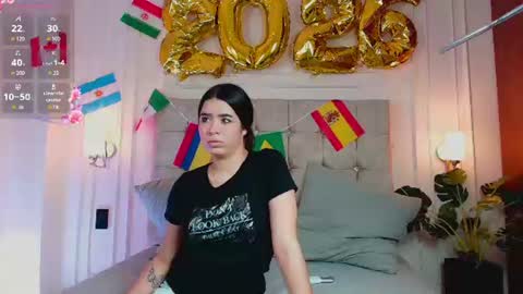 Snapshot of sofiabuitrago chatting on June 2026 07:05:01 PM sofi online show from June 2026 07:05:01 PM