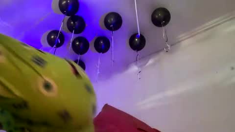 Danna Sofia online show from December 2024 05:02:01 PM