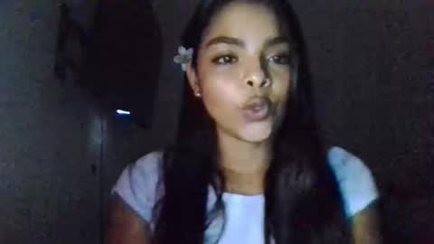 Danna Sofia online show from January 2026 11:03:02 PM