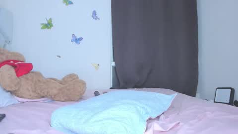 sofiacastillo01 online show from February 2026 03:11:01 PM