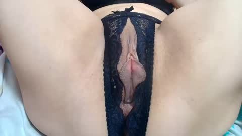 Sofiamillerrs online show from November 2025 10:53:02 PM